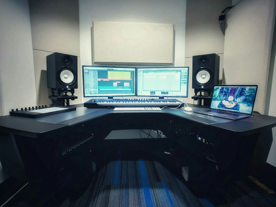 sound mixing in studio